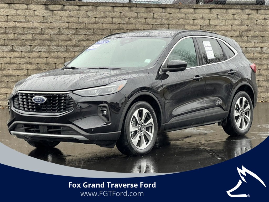 Certified 2024 Ford Escape Platinum w/ Class II Trailer Tow Package