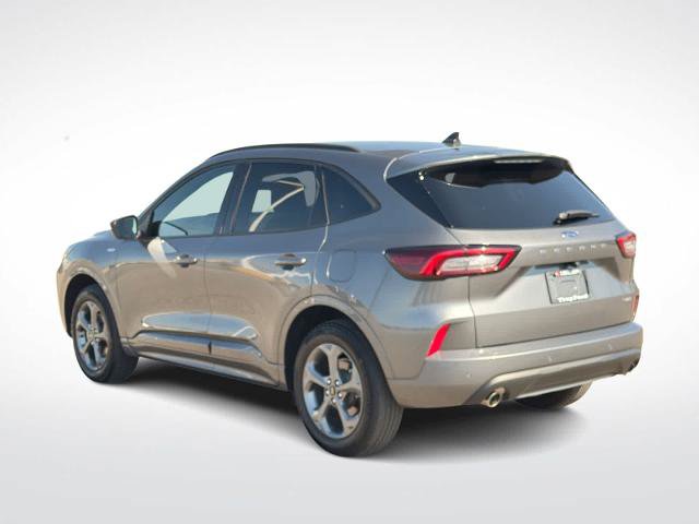 Certified 2024 Ford Escape ST-Line w/ Tech Pack #1 AWD/4WD image 6