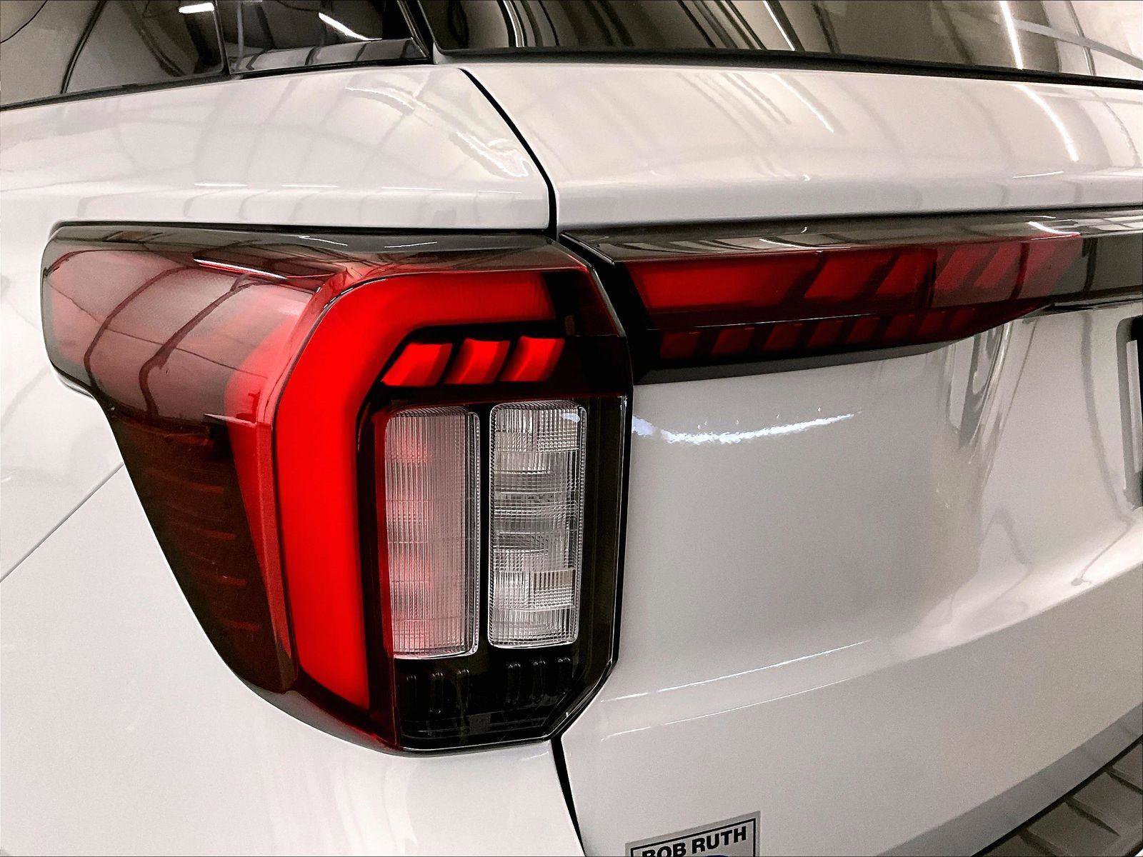 Certified 2026 Ford Explorer ST-Line AWD/4WD image 29