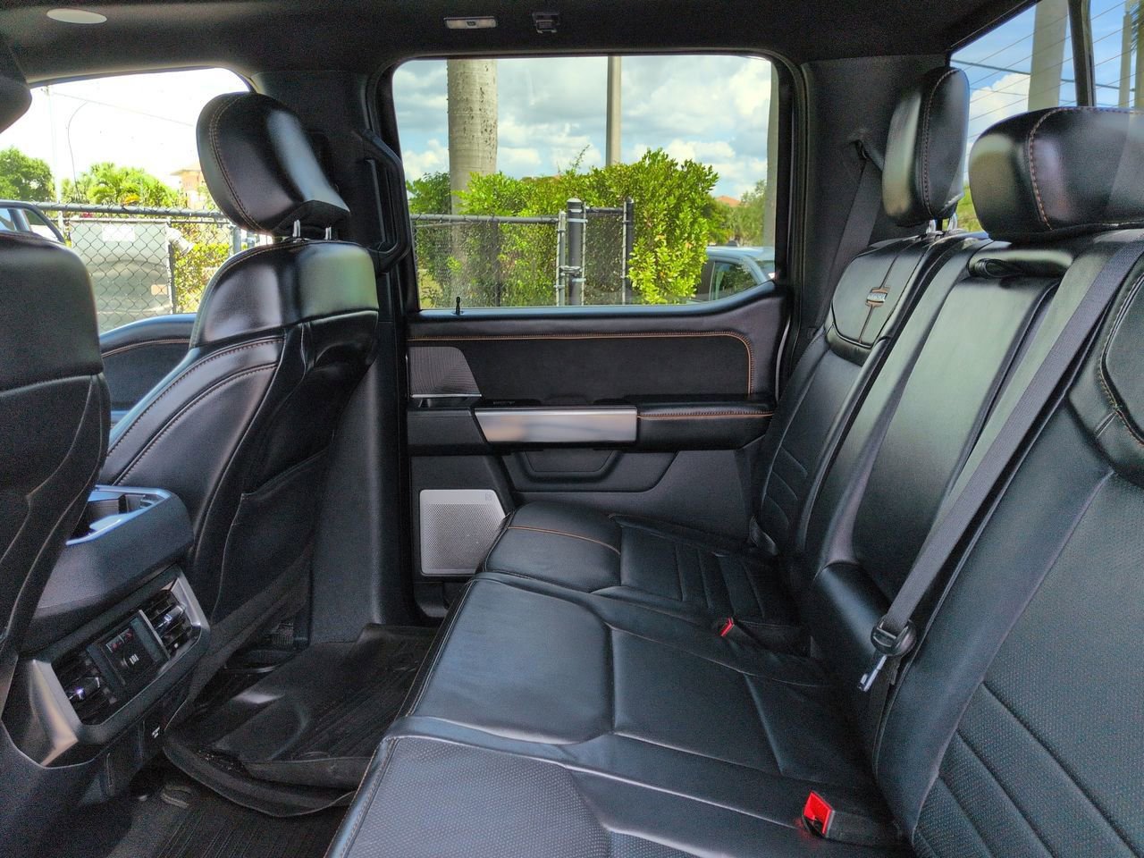 Certified 2024 Ford F450 Platinum w/ FX4 Off-Road Package AWD/4WD image 13