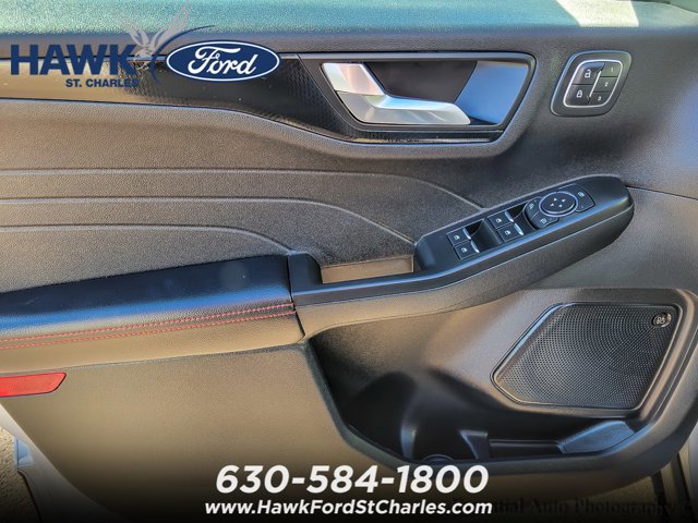 Certified 2022 Ford Escape SEL w/ SEL Stealth AWD Package image 16