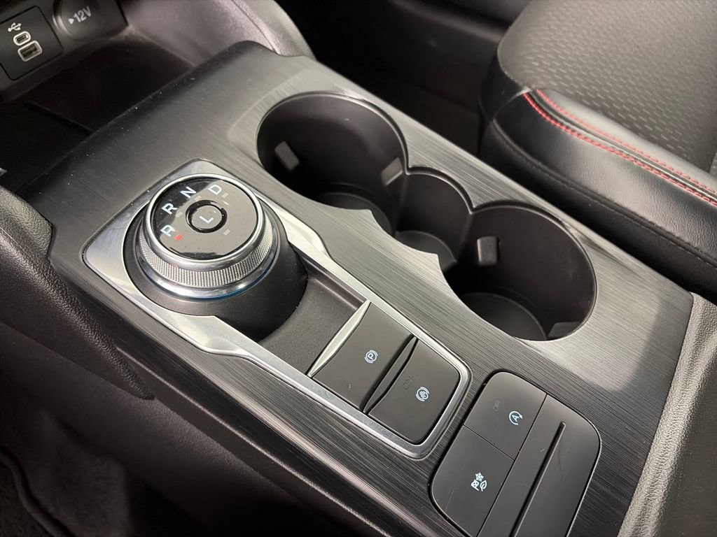 Certified 2025 Ford Escape ST-Line Select AWD/4WD image 22