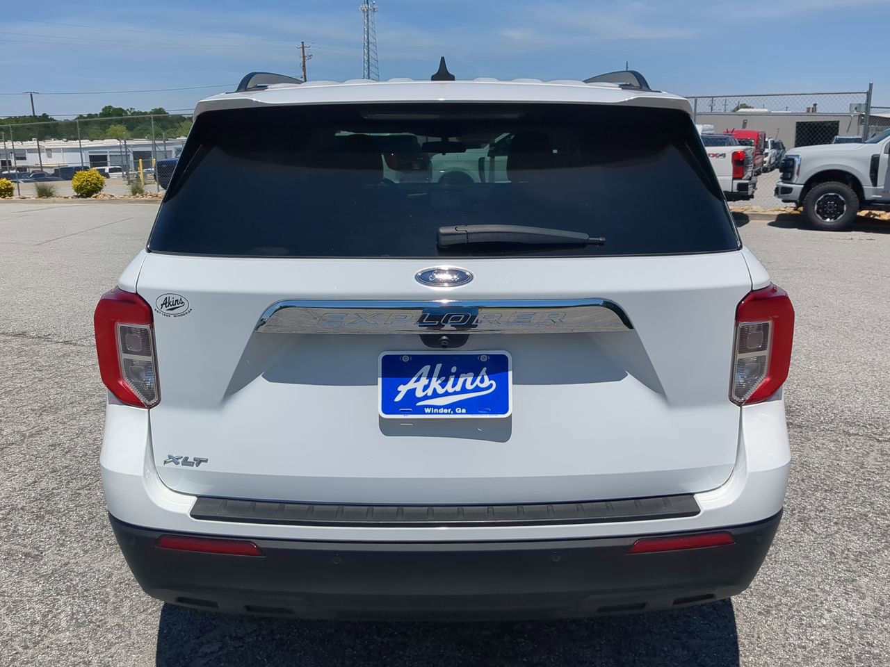 Certified 2021 Ford Explorer XLT RWD image 4