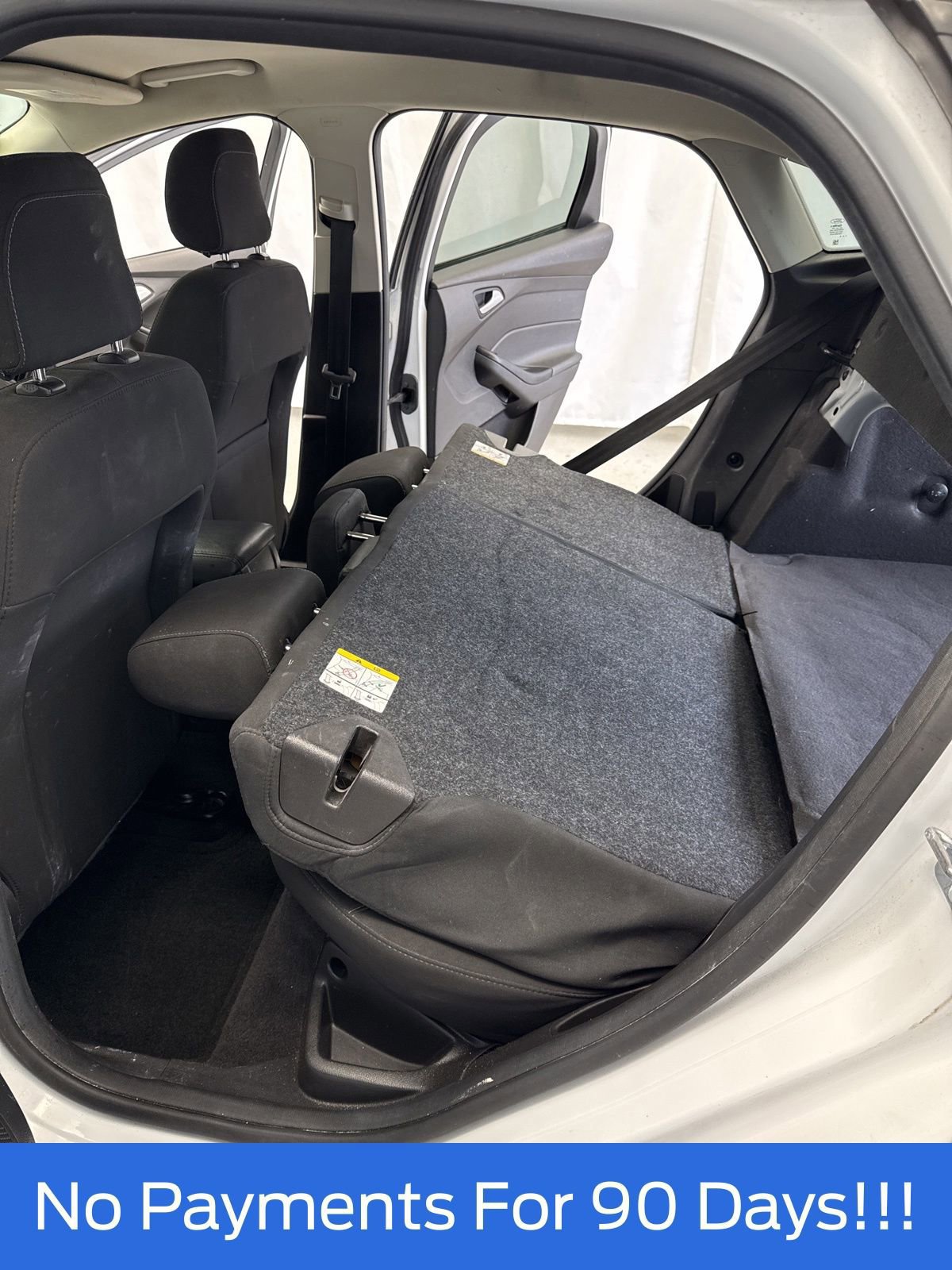 Certified 2018 Ford Focus SE FWD image 34