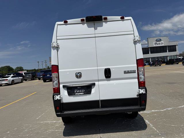 Used 2025 RAM ProMaster 2500 w/ Convenience Group FWD image 8