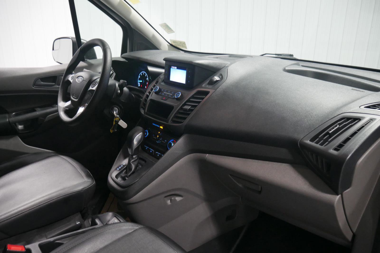 Certified 2019 Ford Transit Connect XL image 11