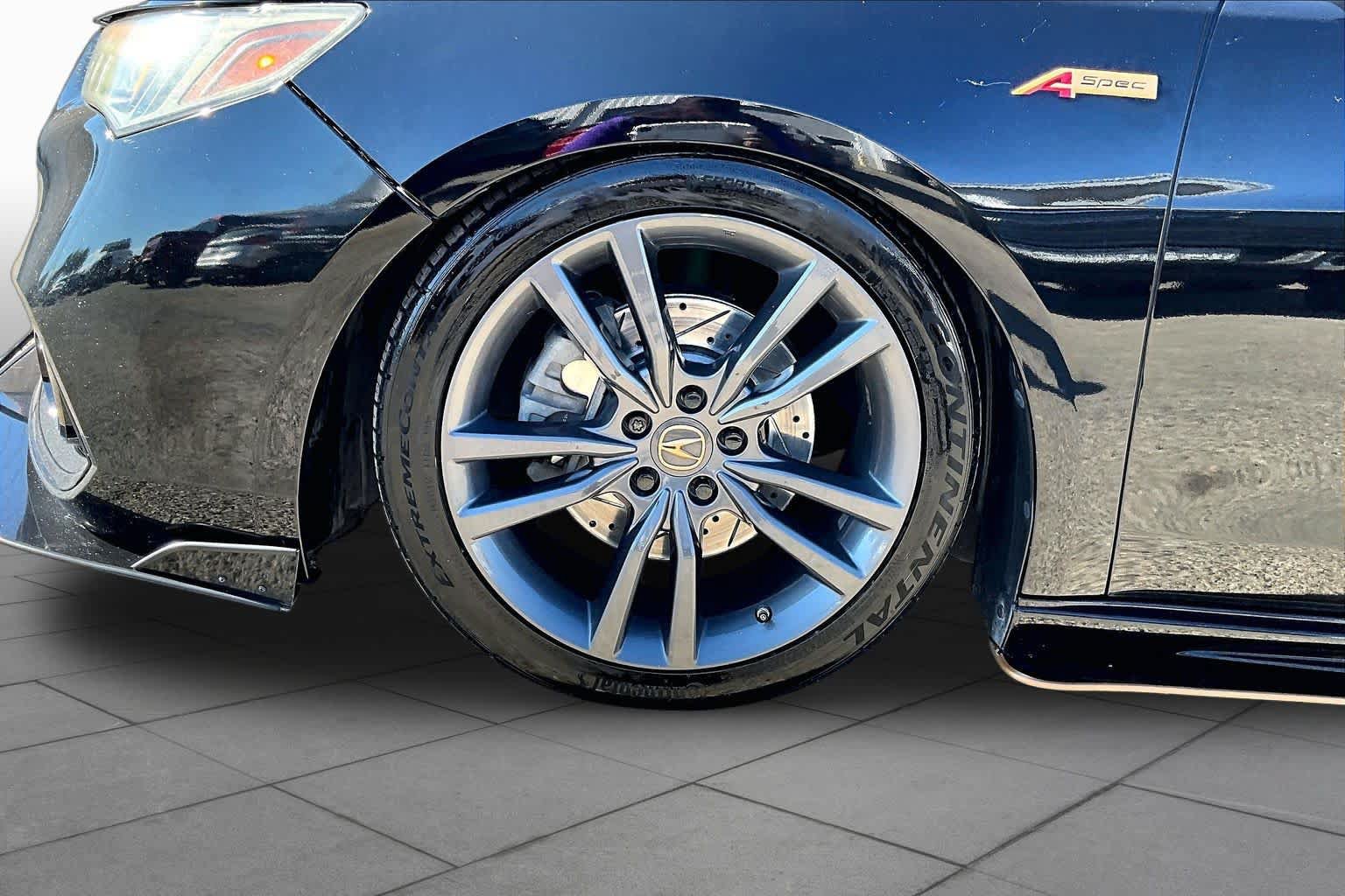 Used 2018 Acura TLX w/ Technology & A-SPEC Package FWD image 11