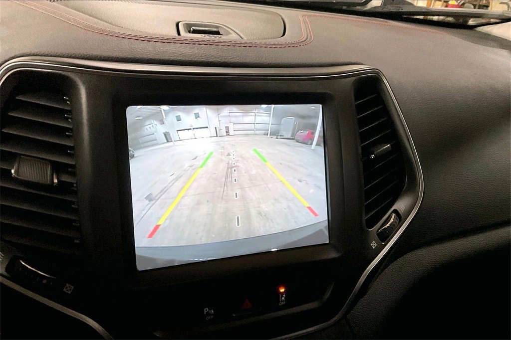 Used 2021 Jeep Cherokee Trailhawk w/ Trailer Tow Group image 20