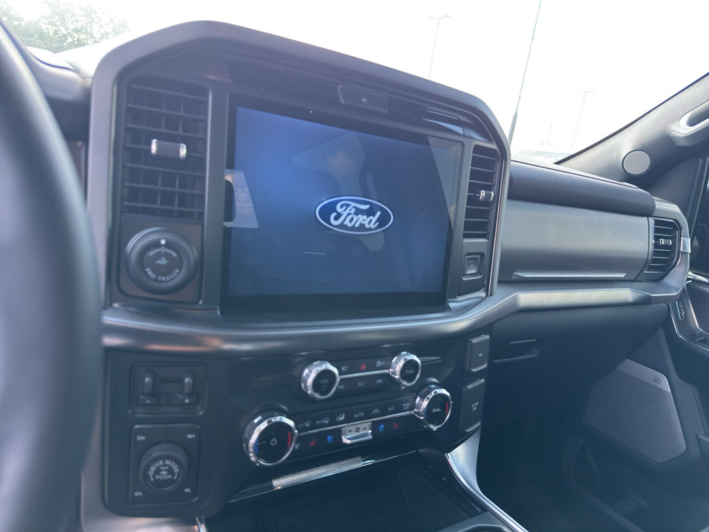 Certified 2025 Ford F150 Platinum AWD/4WD image 16