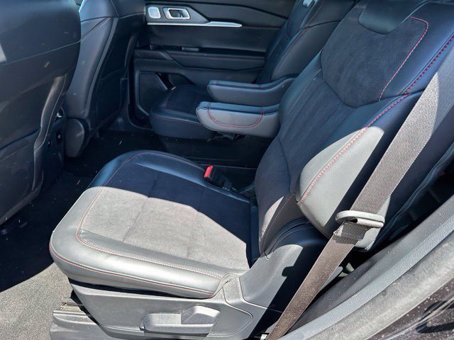 Certified 2025 Ford Explorer ST AWD/4WD image 16