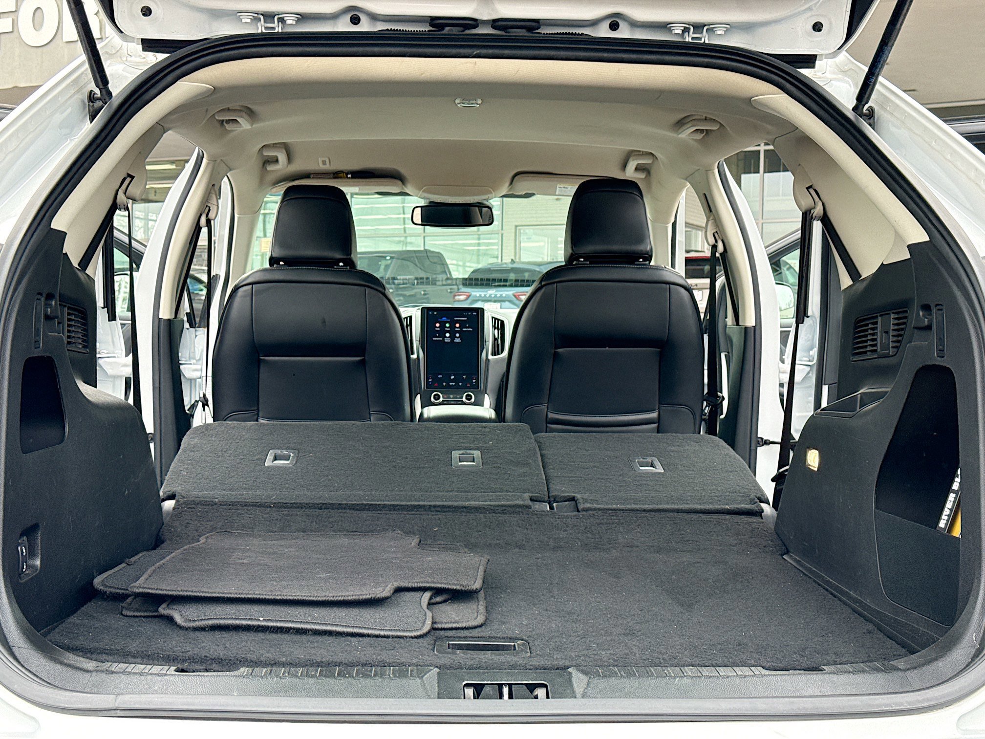 Certified 2024 Ford Edge SEL image 10