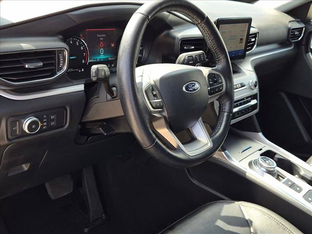 Certified 2020 Ford Explorer XLT w/ Equipment Group 202A RWD image 9