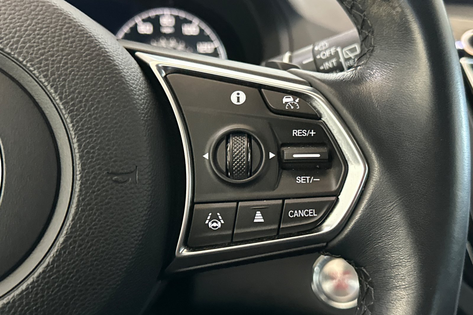 Used 2023 Acura RDX FWD image 26