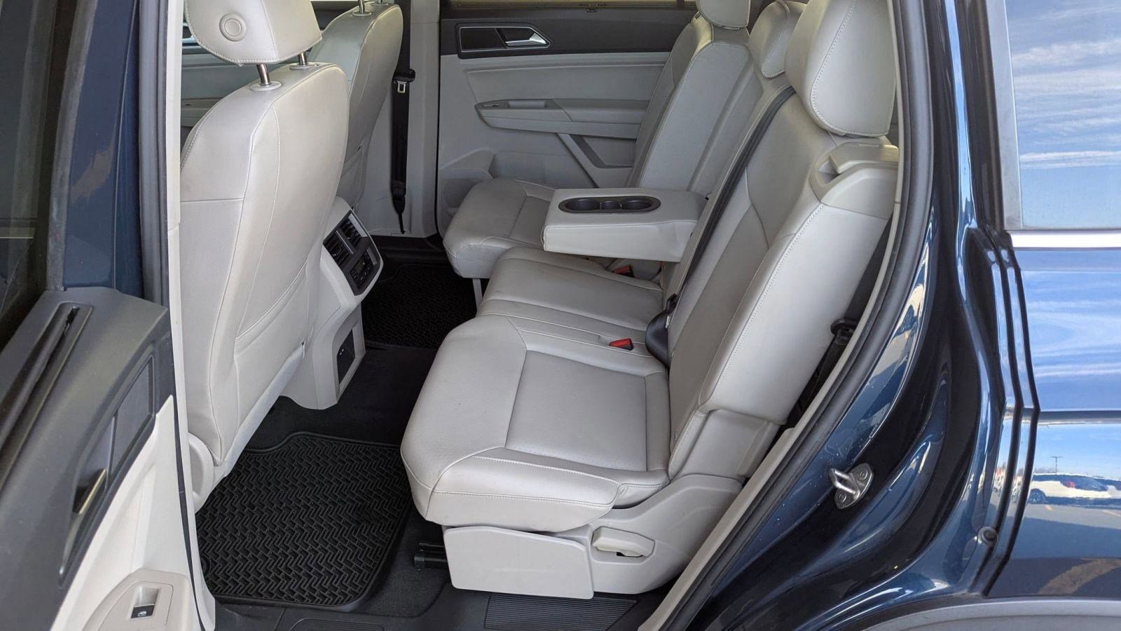 Used 2018 Volkswagen Atlas SEL w/ R-Line Package image 14