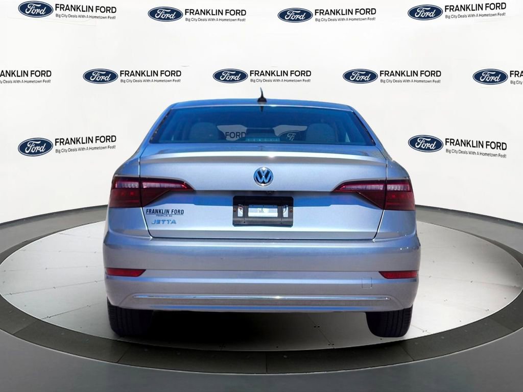 Used 2021 Volkswagen Jetta S w/ Driver Assistance Package FWD image 4