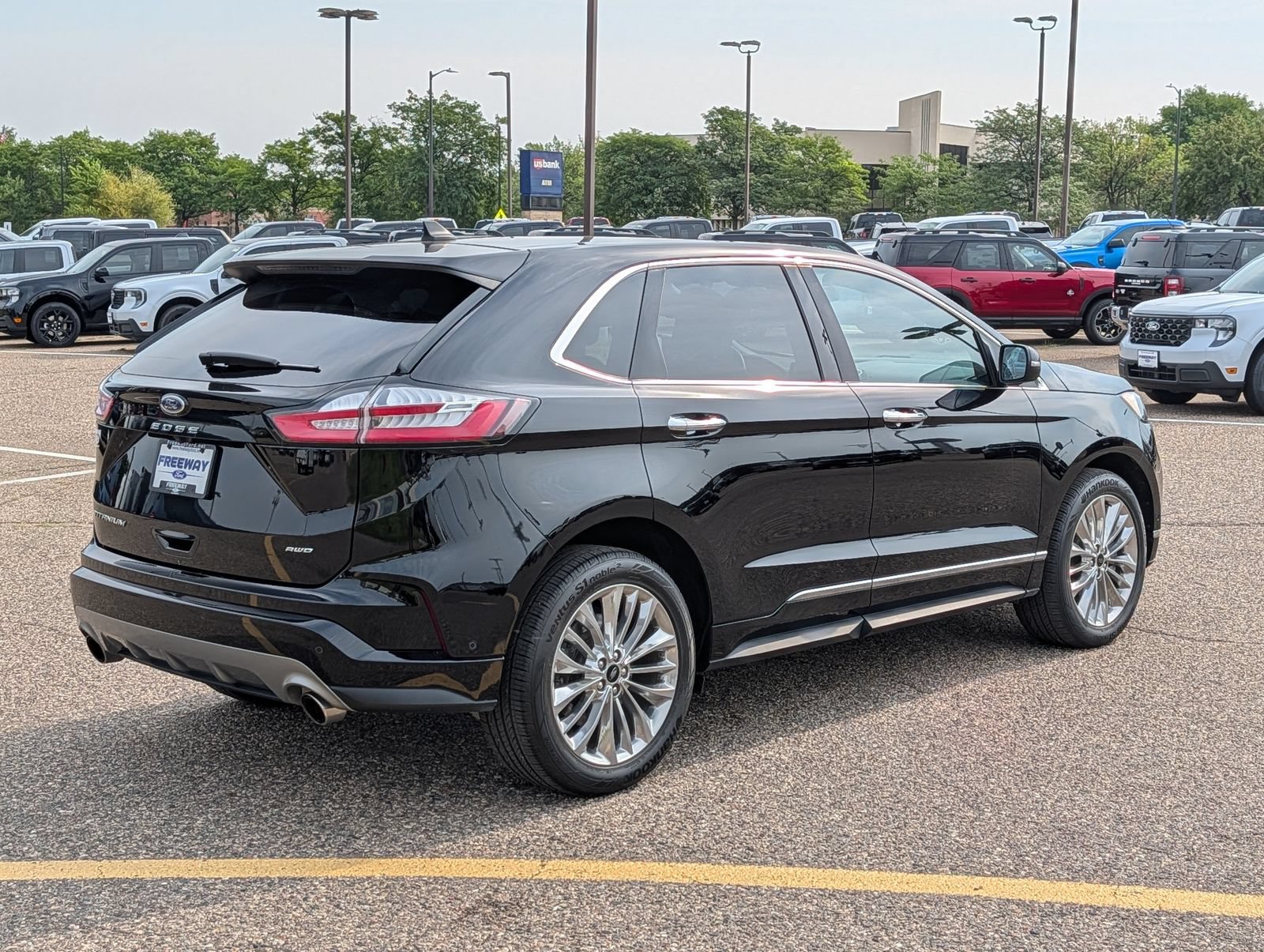 Certified 2023 Ford Edge Titanium w/ Equipment Group 301A AWD/4WD image 7