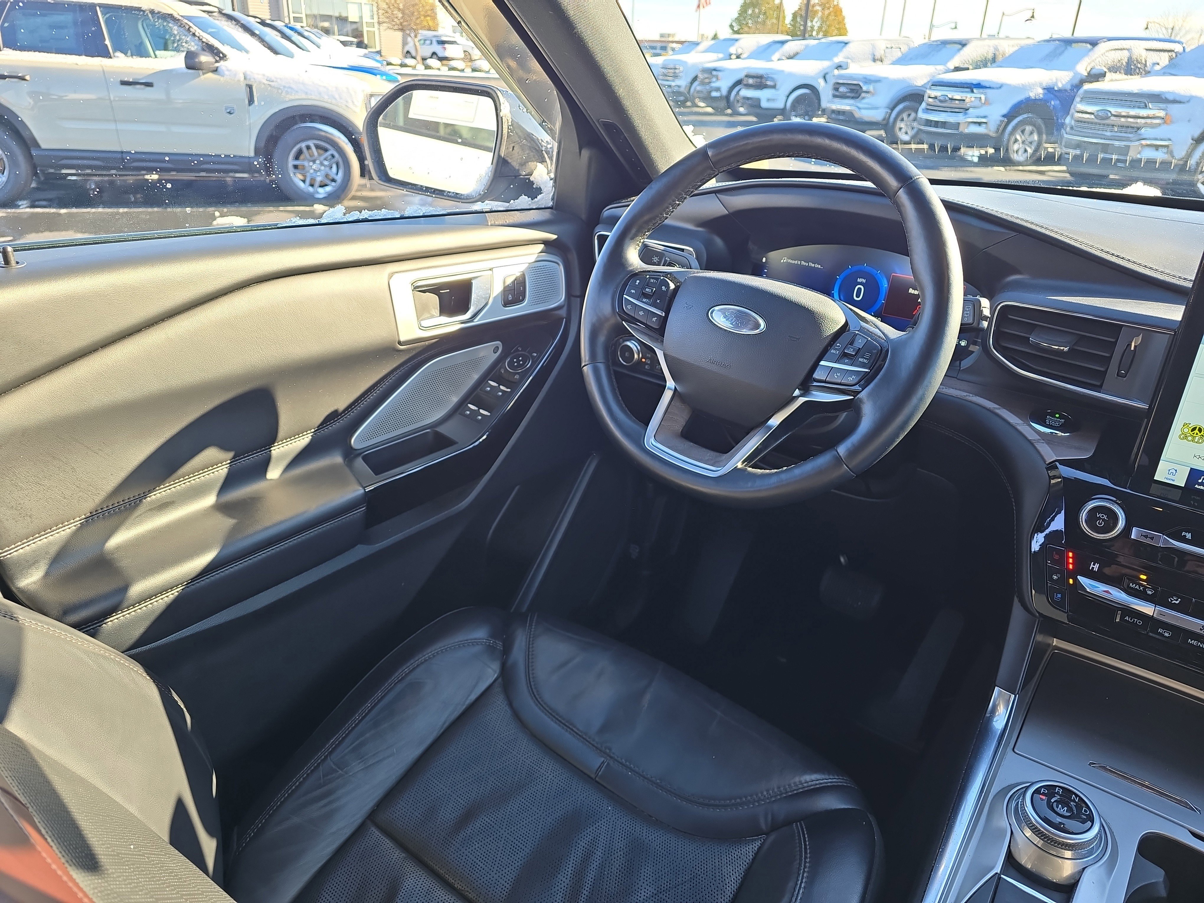 Certified 2021 Ford Explorer Platinum w/ Equipment Group 601A image 15