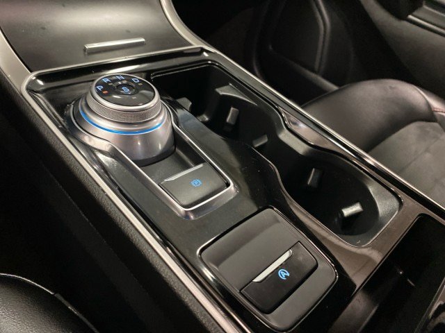 Certified 2020 Ford Edge ST-Line AWD/4WD image 24