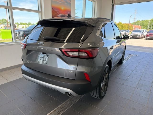 Certified 2024 Ford Escape Platinum AWD/4WD image 5