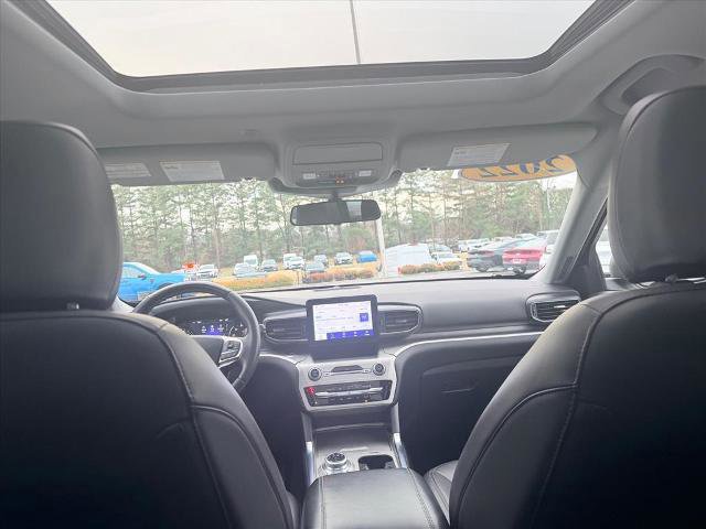 Certified 2022 Ford Explorer XLT w/ Equipment Group 202A image 23