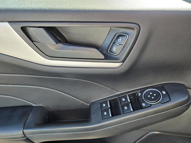 Certified 2022 Ford Escape SE w/ SE Sport Appearance Package FWD image 18