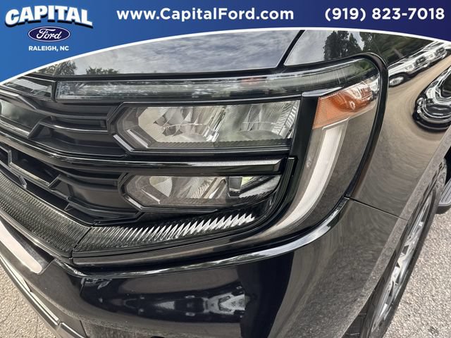 Certified 2025 Ford Expedition Active AWD/4WD image 11