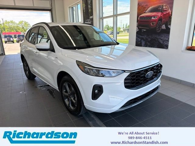 Certified 2023 Ford Escape ST-Line Select w/ Tech Pack #2 AWD/4WD image 1