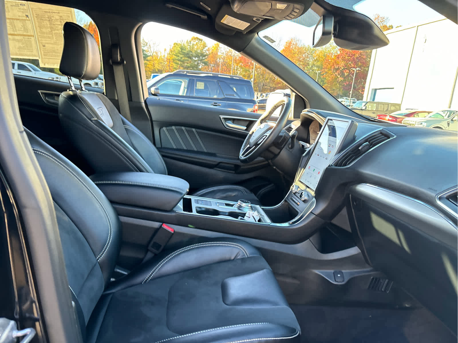 Certified 2022 Ford Edge ST image 27