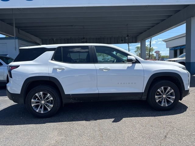 Used 2026 Chevrolet Equinox LT w/ Convenience Package II FWD image 2