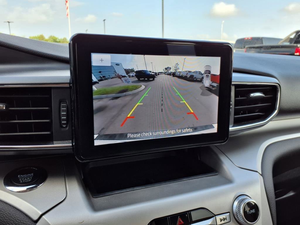 Certified 2022 Ford Explorer XLT w/ Equipment Group 202A image 22