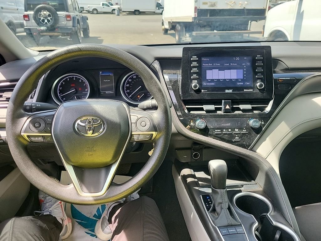 Used 2023 Toyota Camry LE FWD image 4