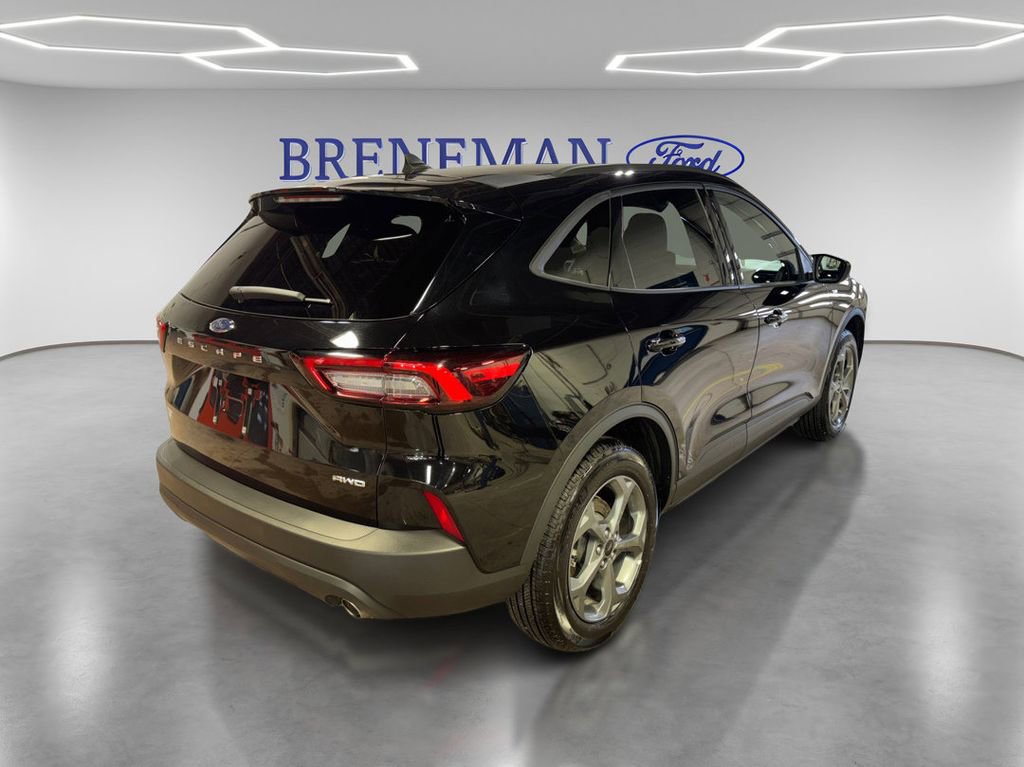 Certified 2025 Ford Escape ST-Line image 7