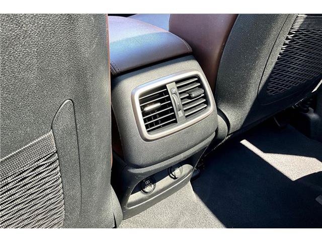 Used 2020 Kia Sorento SX FWD image 12
