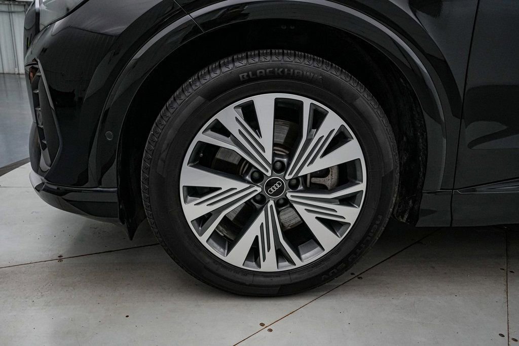 Used 2023 Audi Q4 e-tron Premium Plus w/ Premium Plus image 10