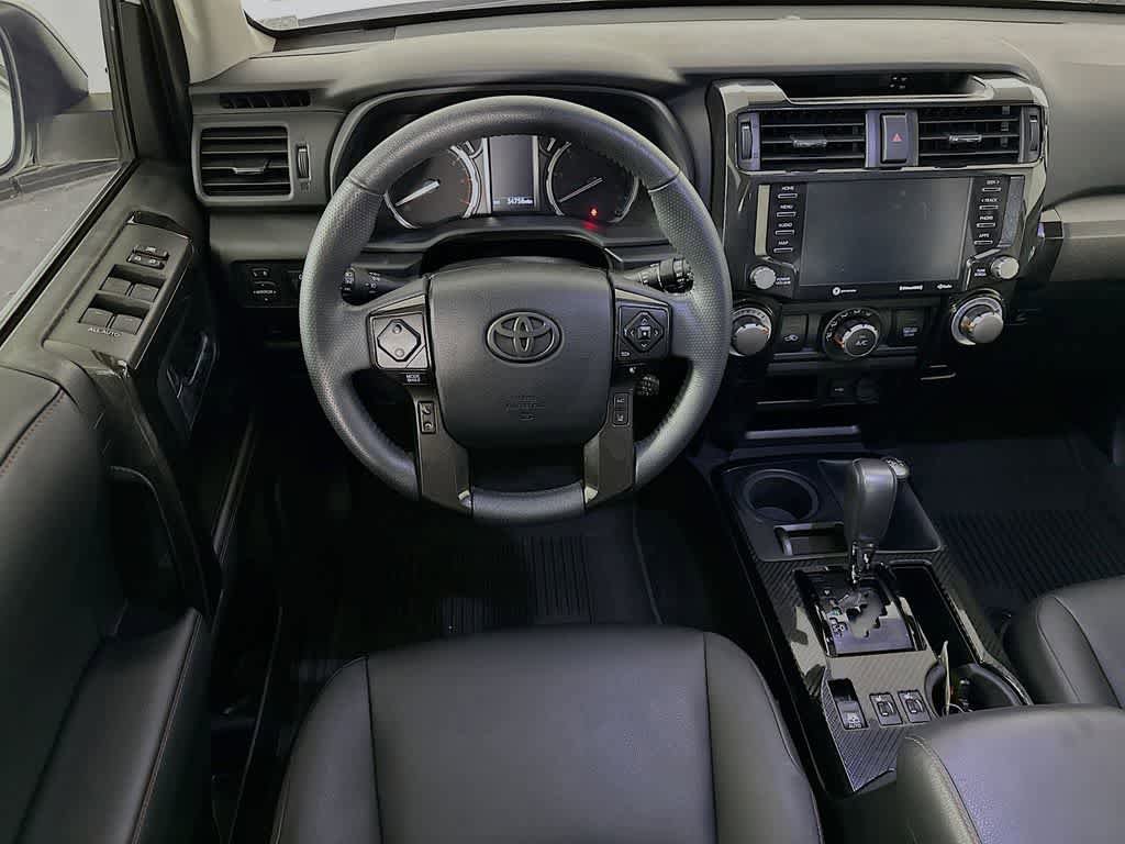Used 2021 Toyota 4Runner Venture w/ Moonroof Package AWD/4WD image 9