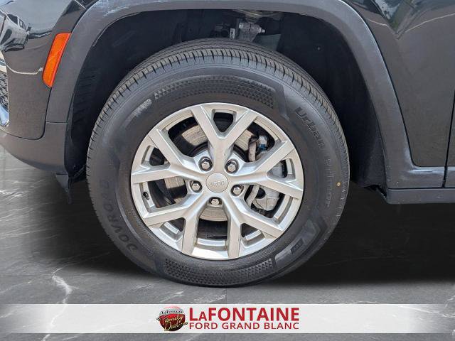 Used 2023 Jeep Grand Cherokee Limited AWD/4WD image 33