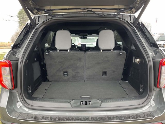 Certified 2023 Ford Explorer ST w/ Equipment Group 401A image 9