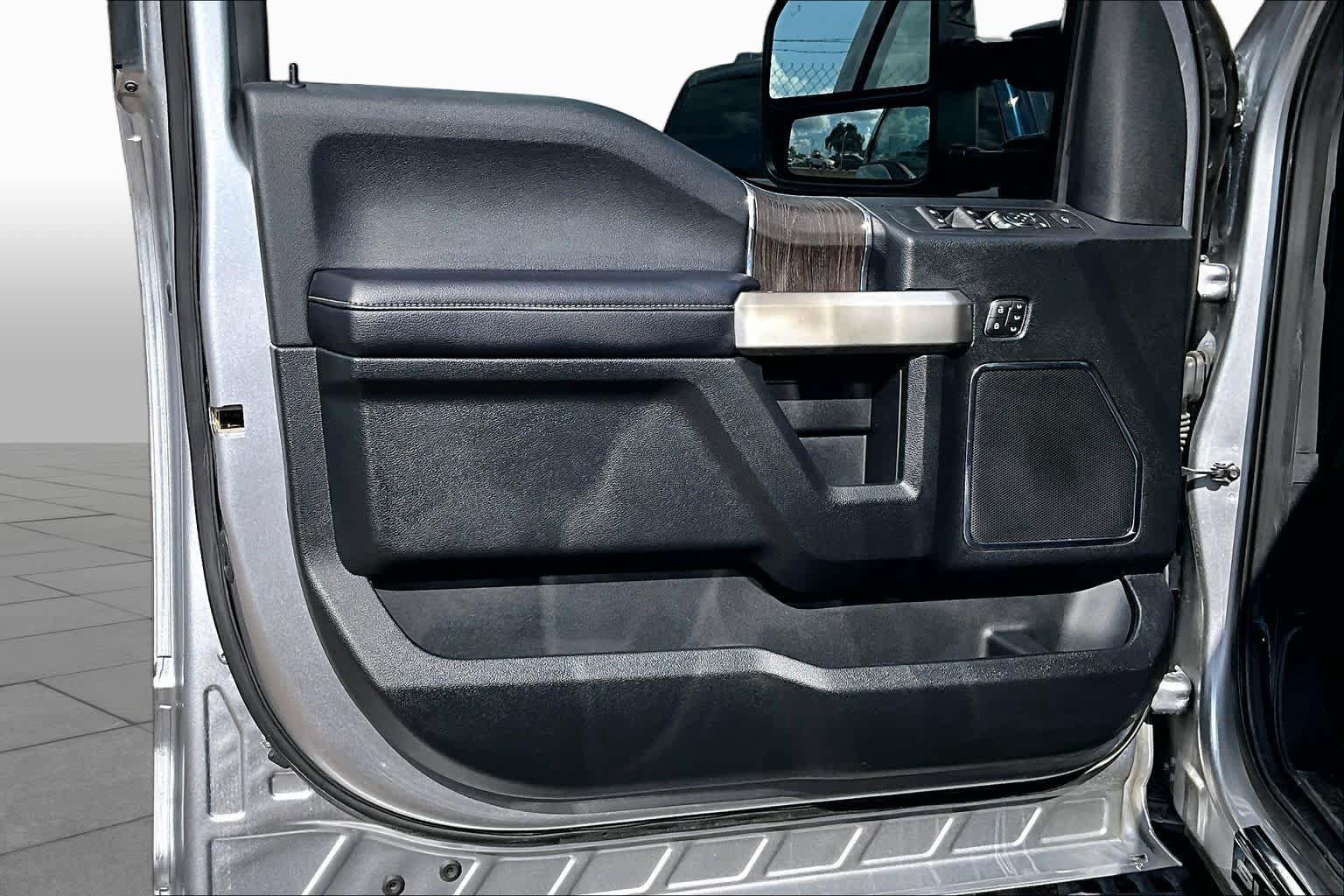 Certified 2020 Ford F250 Lariat AWD/4WD image 22
