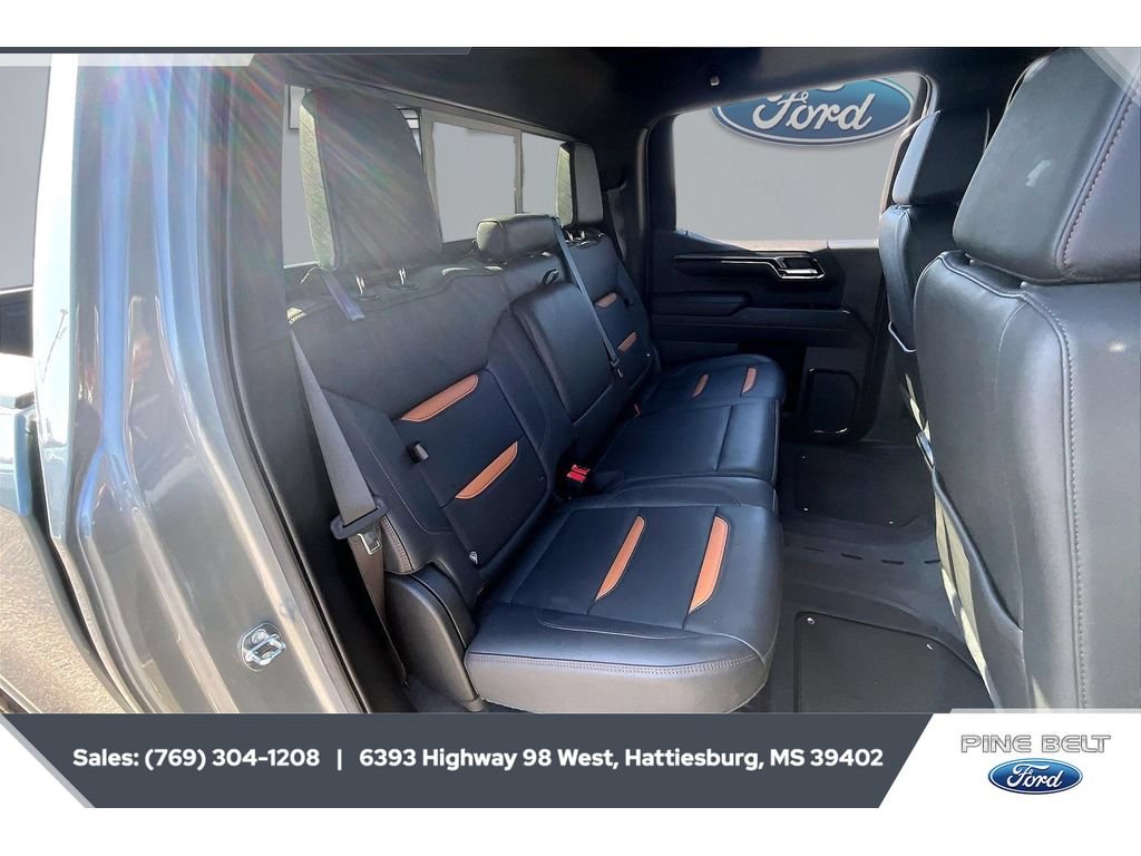Used 2024 GMC Sierra 1500 AT4 w/ Technology Package AWD/4WD image 21