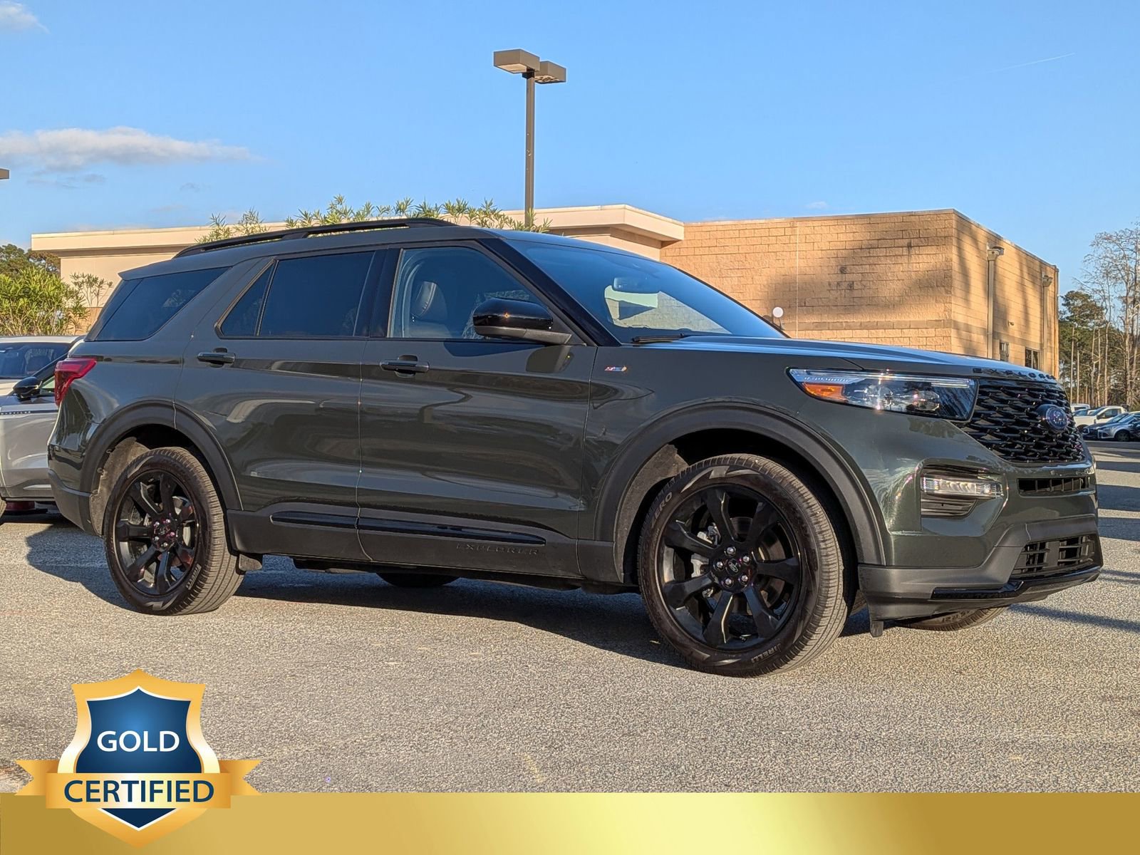 Certified 2023 Ford Explorer ST-Line w/ Class IV Trailer Tow Package