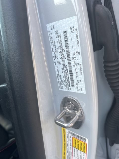 Certified 2025 Ford Escape ST-Line Select AWD/4WD image 35