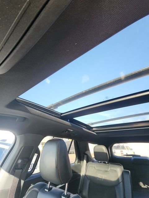 Certified 2025 Ford Explorer ST image 58