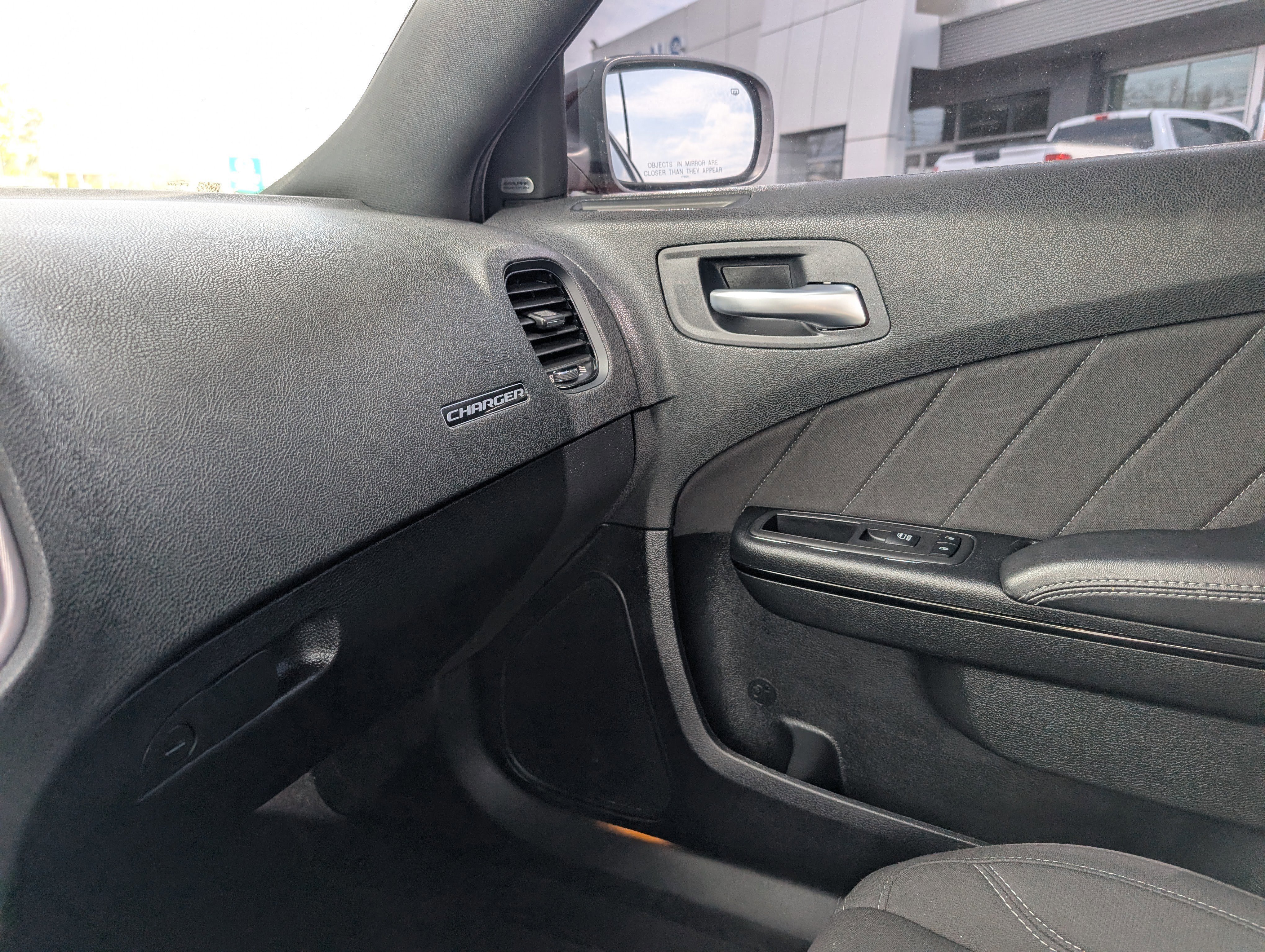 Used 2023 Dodge Charger SXT w/ Blacktop Package image 29