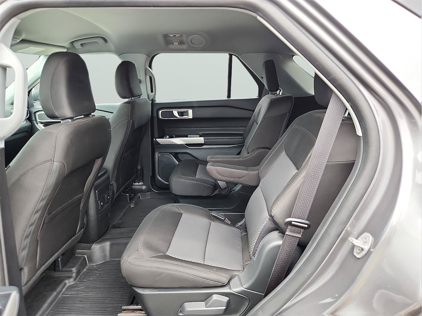 Certified 2023 Ford Explorer XLT AWD/4WD image 8