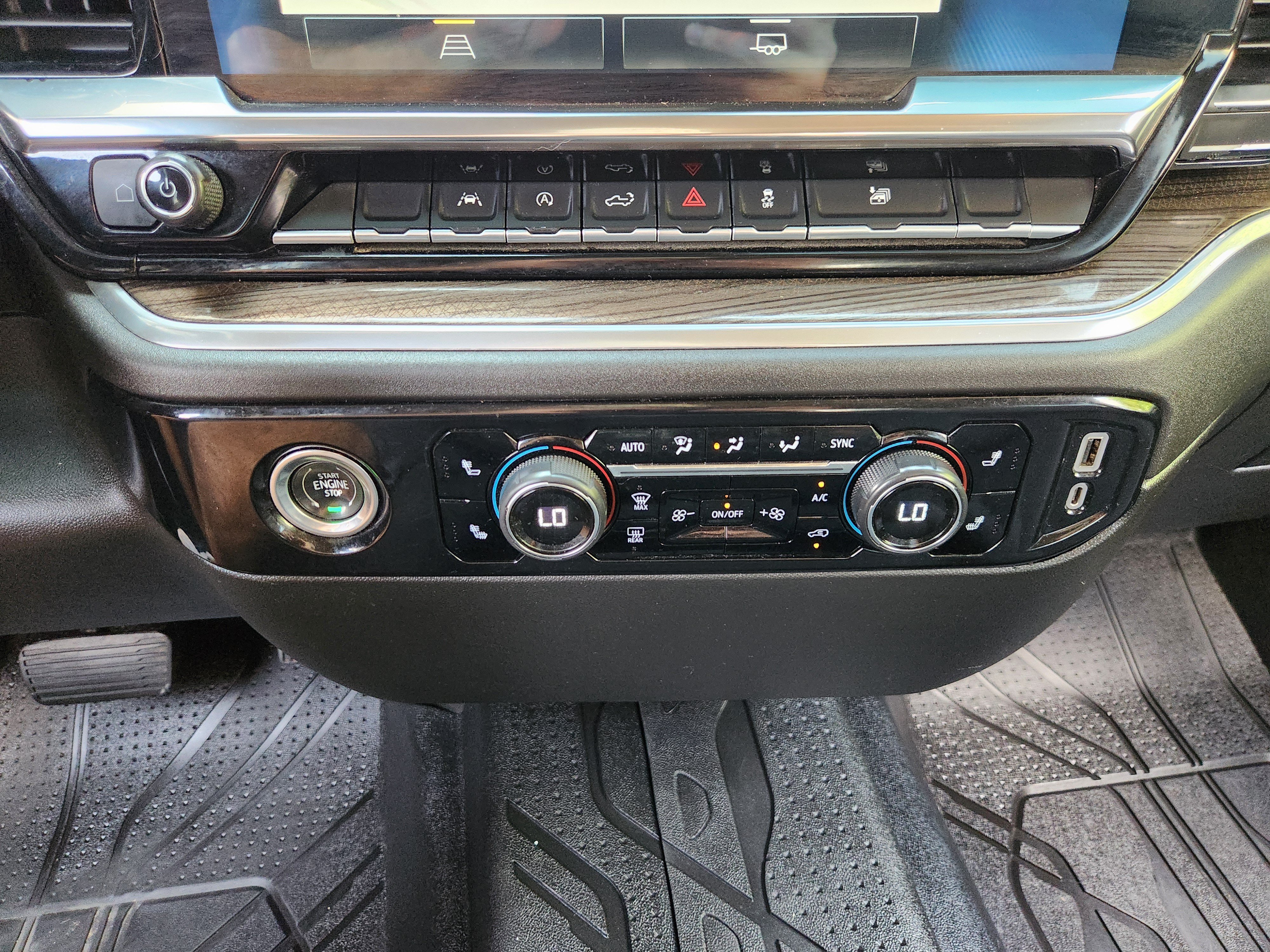 Used 2022 Chevrolet Silverado 1500 LT w/ Protection Package RWD image 14
