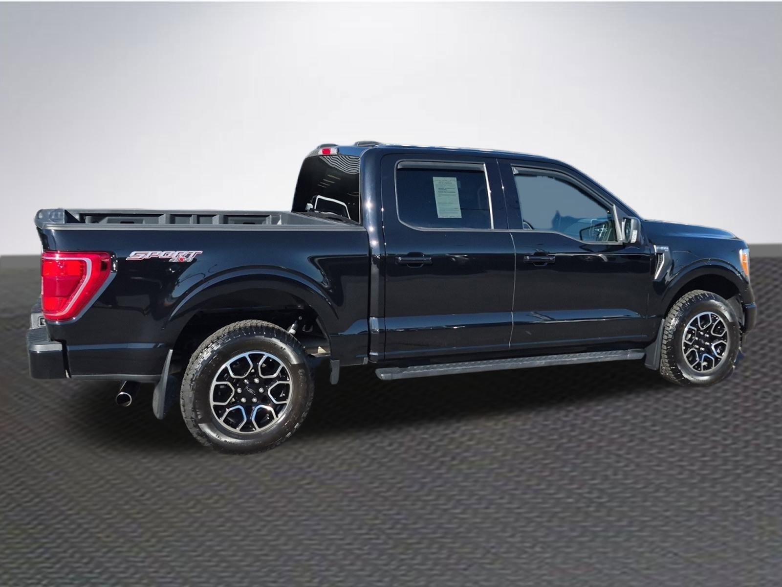 Certified 2023 Ford F150 XLT w/ Equipment Group 302A High image 4