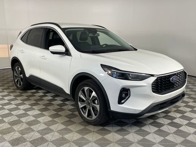 Certified 2023 Ford Escape Platinum AWD/4WD image 17
