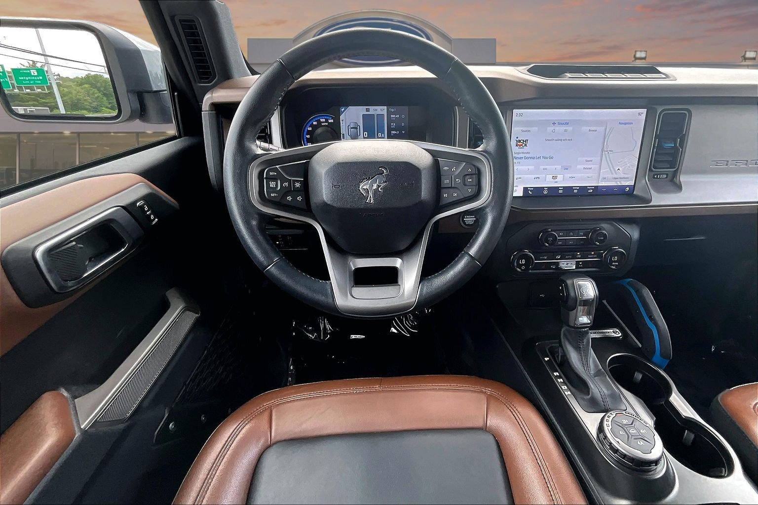 Certified 2023 Ford Bronco Outer Banks w/ Sasquatch Package AWD/4WD image 5