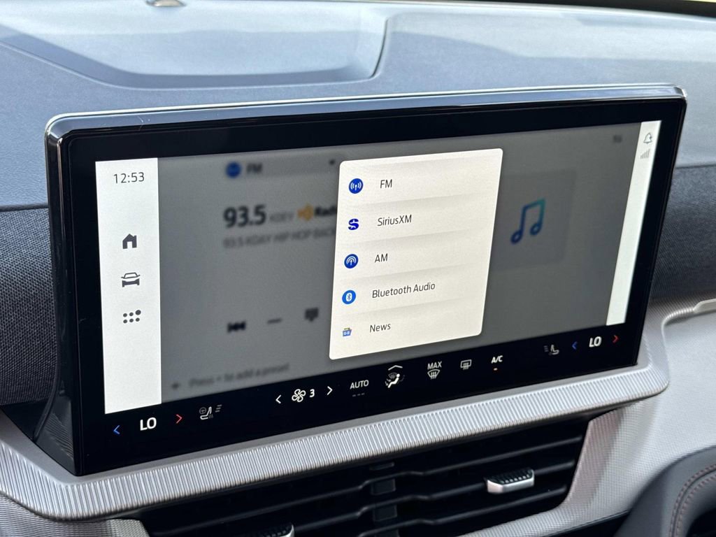 Certified 2025 Ford Explorer Active w/ Active Comfort Package image 13