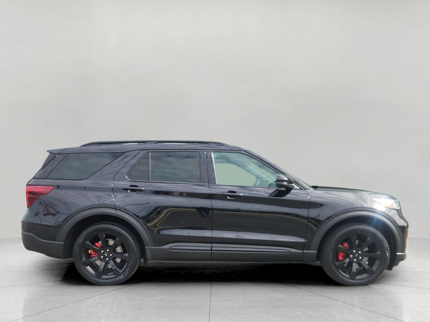 Certified 2023 Ford Explorer ST w/ Equipment Group 401A AWD/4WD image 5